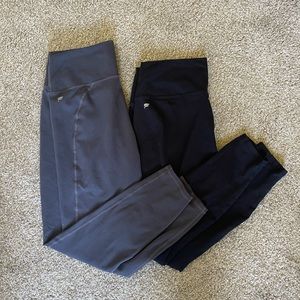 High- waisted leggings